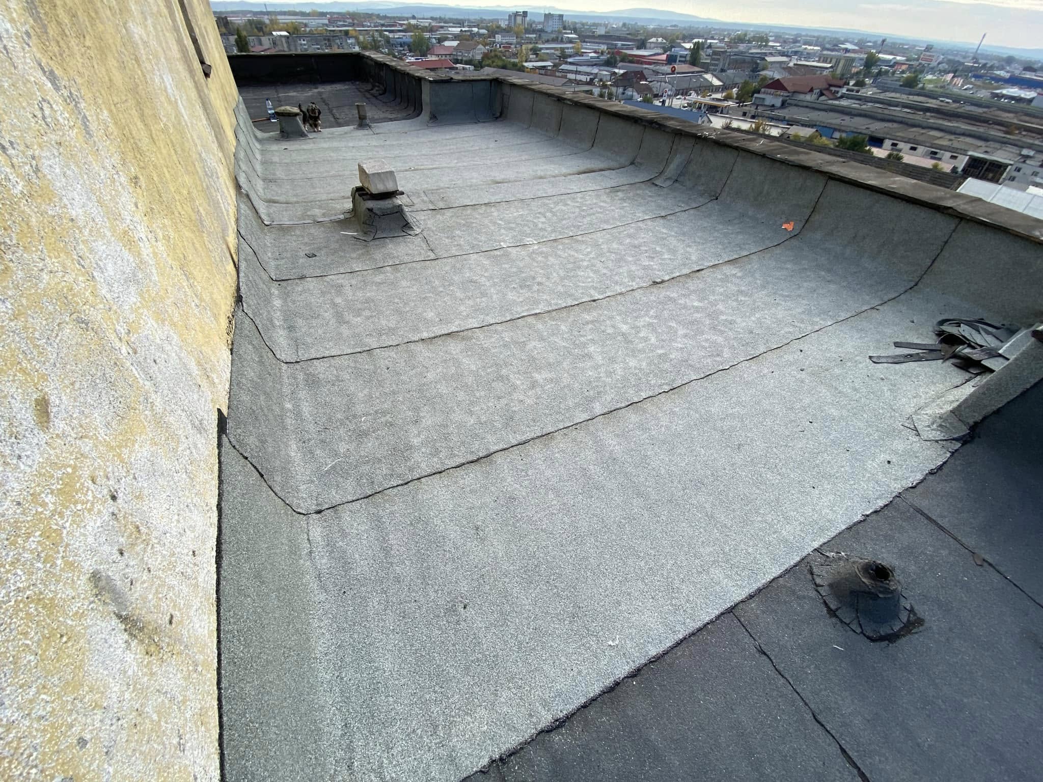 Terasă necirculabilă — hidroizolație cu membrană bituminoasă